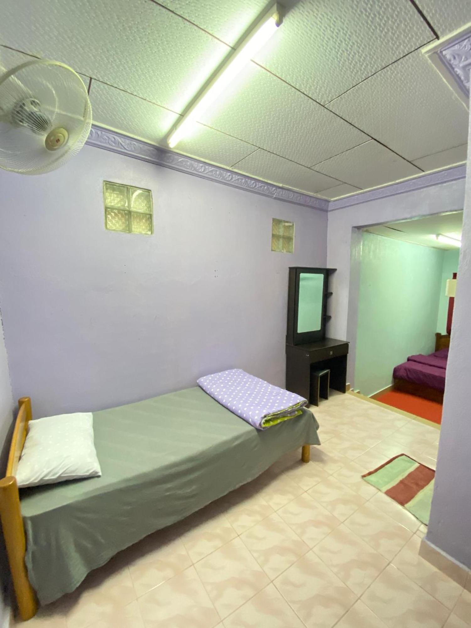 Teratak Tiga Homestay Padang Besar Kaki Bukit Экстерьер фото