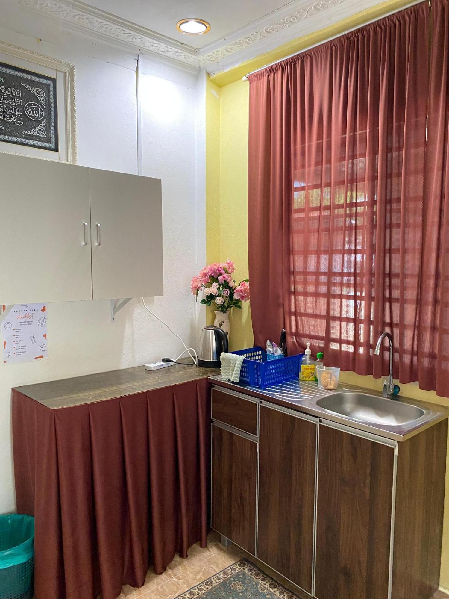 Teratak Tiga Homestay Padang Besar Kaki Bukit Экстерьер фото